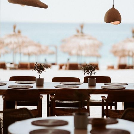 Palladium Beach Hotel- Private Beach Included Dhërmi Екстериор снимка