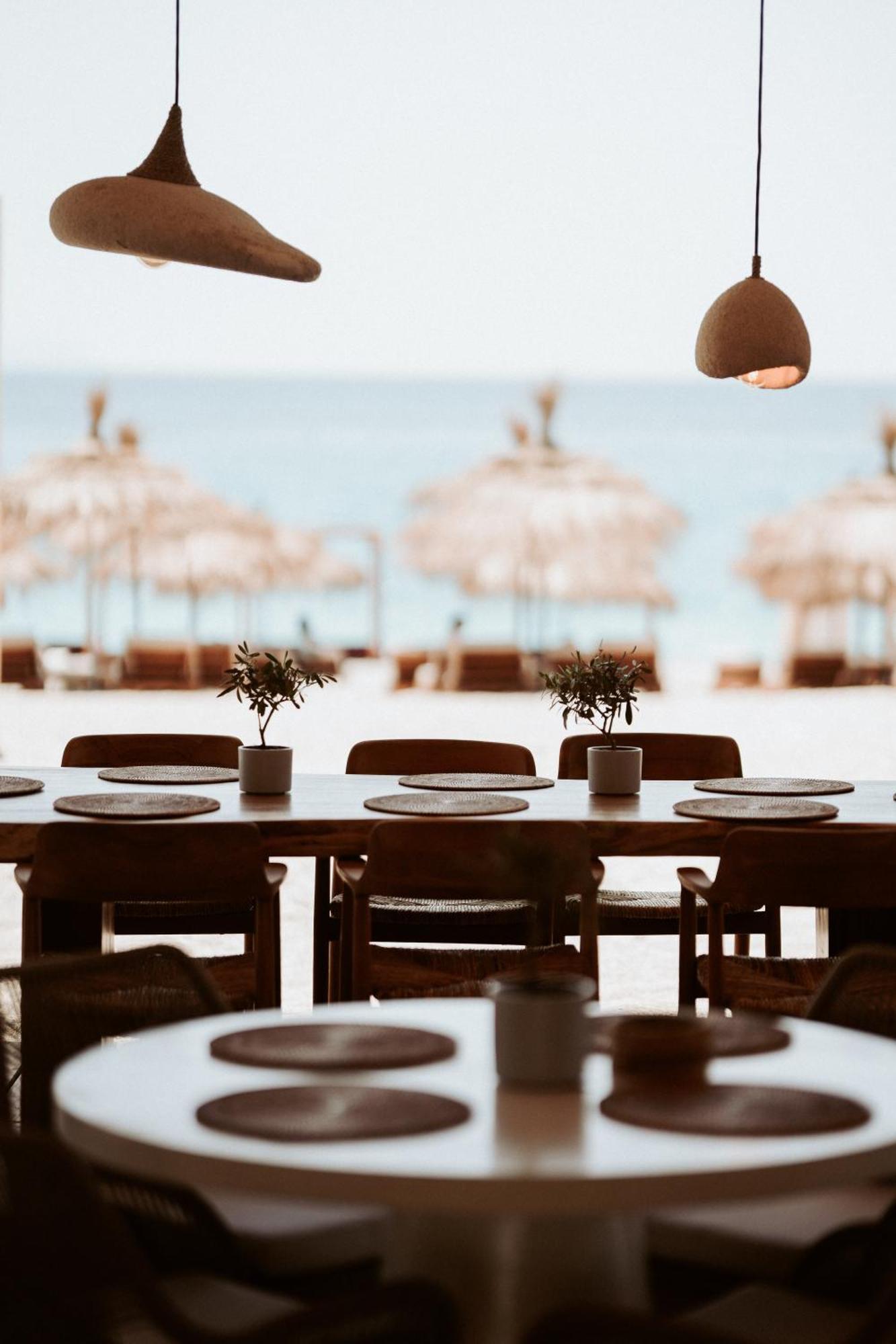 Palladium Beach Hotel- Private Beach Included Dhërmi Екстериор снимка