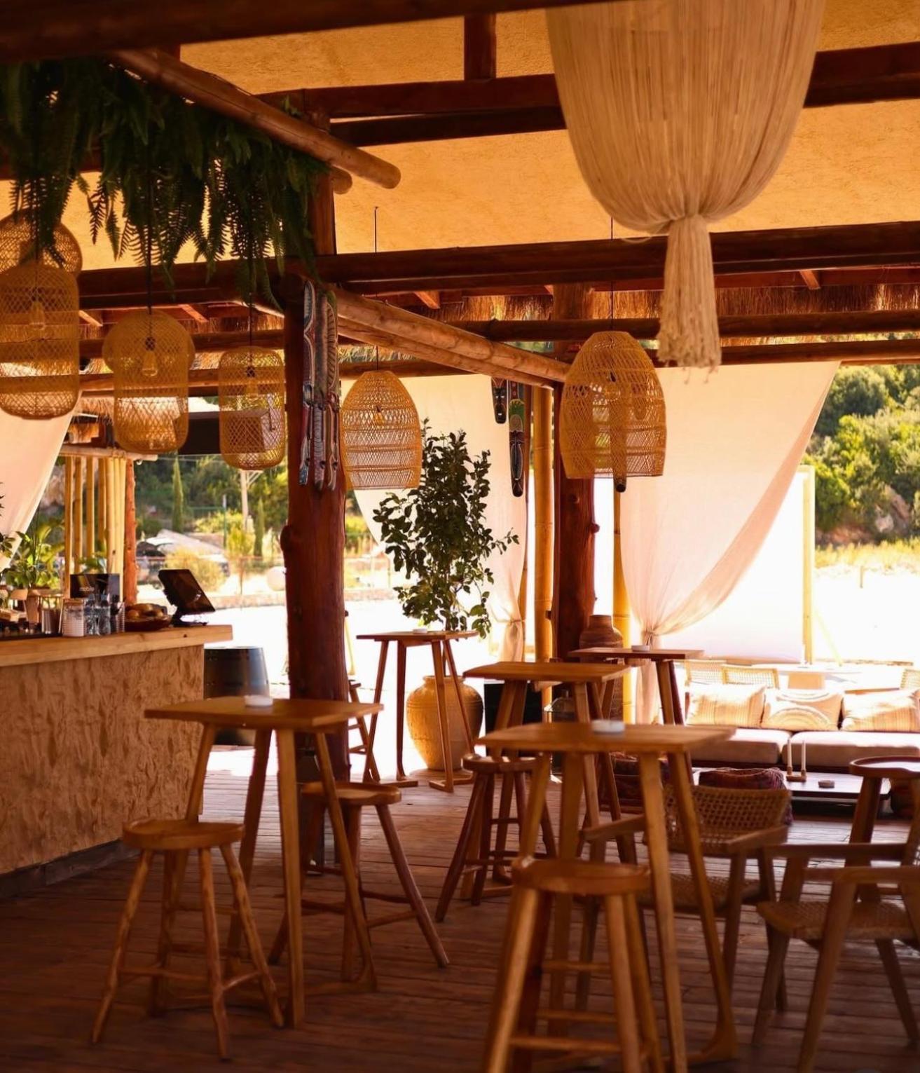 Palladium Beach Hotel- Private Beach Included Dhërmi Екстериор снимка