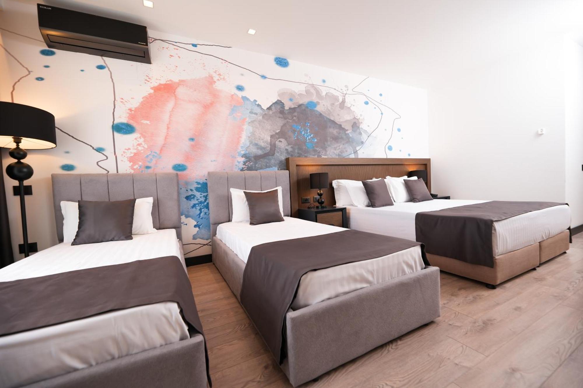 Palladium Beach Hotel- Private Beach Included Dhërmi Екстериор снимка
