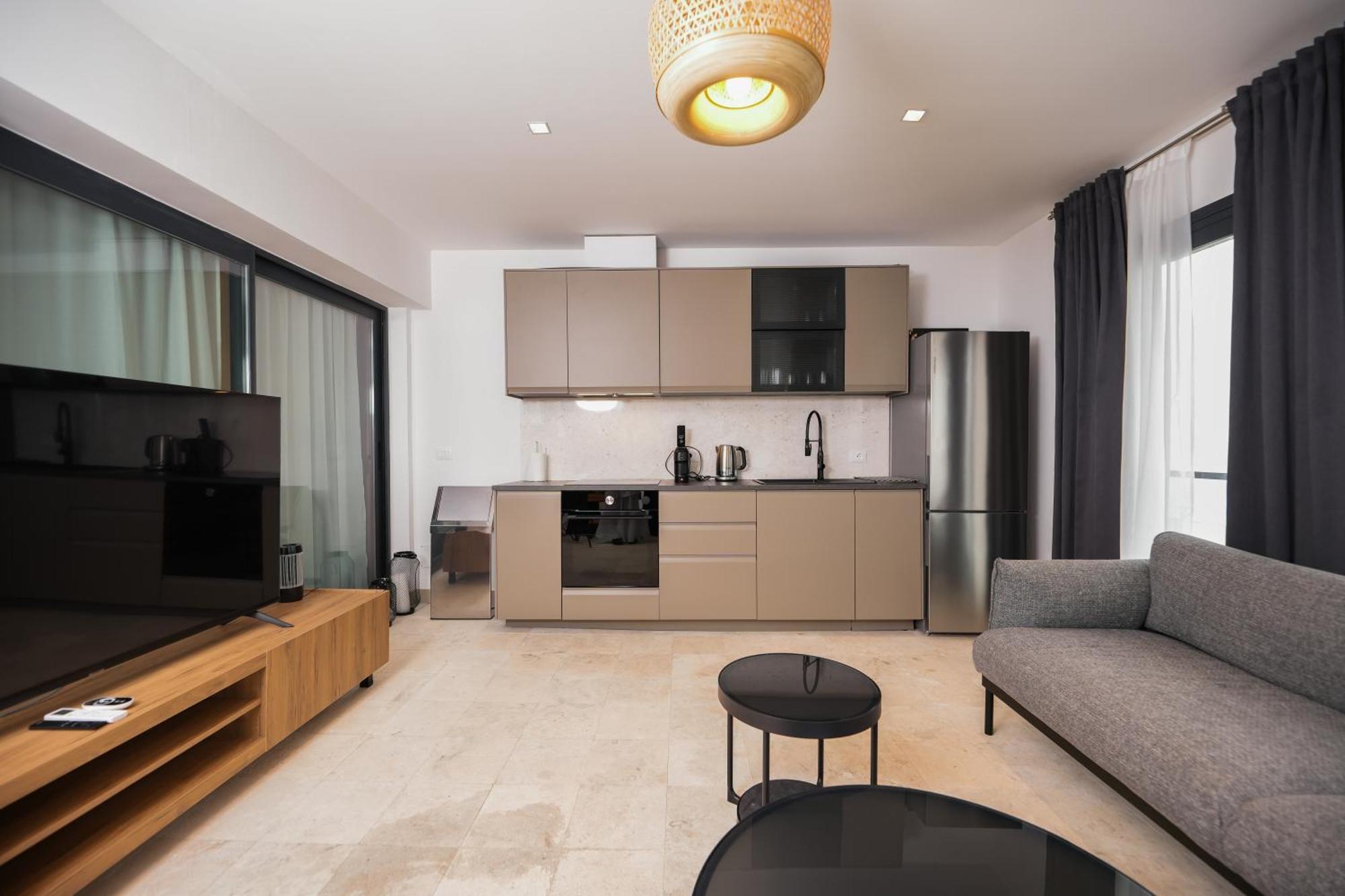 Palladium Beach Hotel- Private Beach Included Dhërmi Екстериор снимка